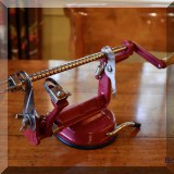 K06. Apple peeler. 